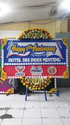 Papan Bunga di Binus Anggrek